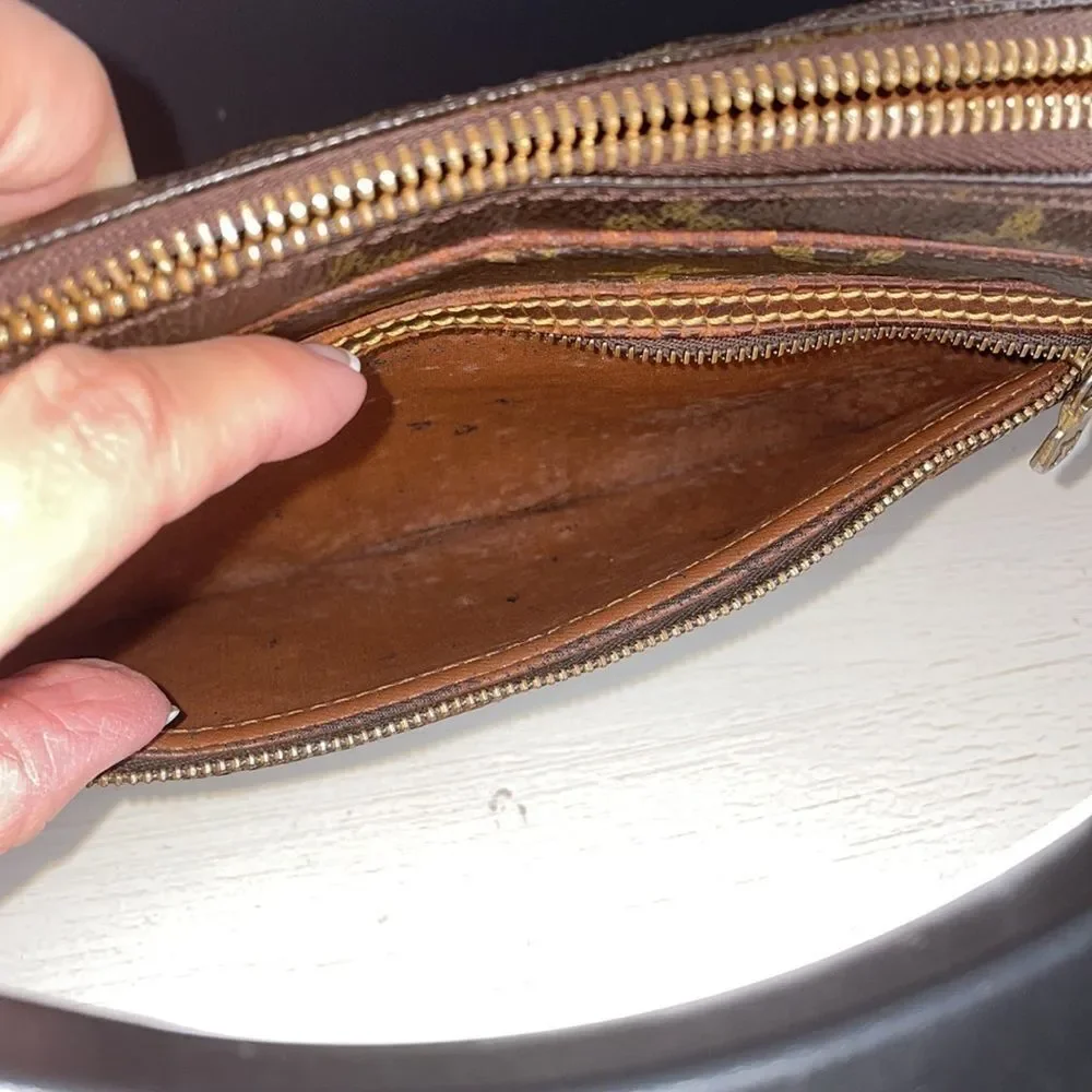 Louis Vuitton Wristlet Monogram Canvas Marly Dragonne GM Clutch LV0 Monogram LV